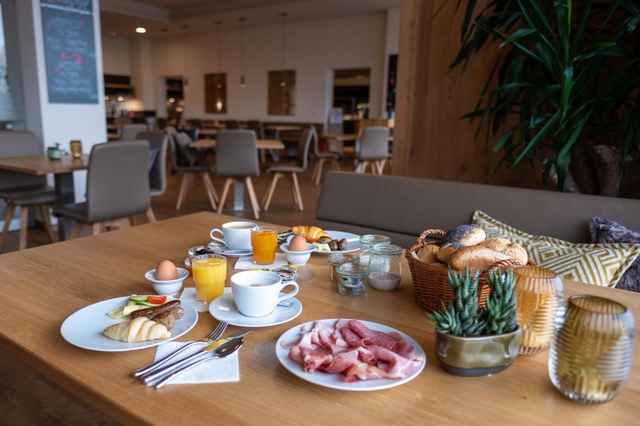 Rebhan'S Business Und Wellness Hotel Neukenroth Ngoại thất bức ảnh